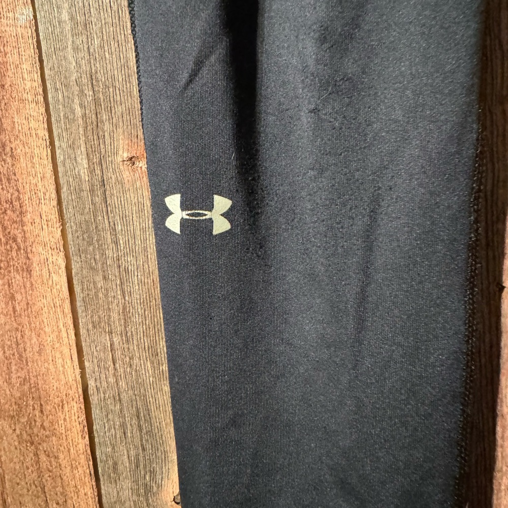 EUC Womens Small Under Armour Leggings Black and White - Picture 3 of 7